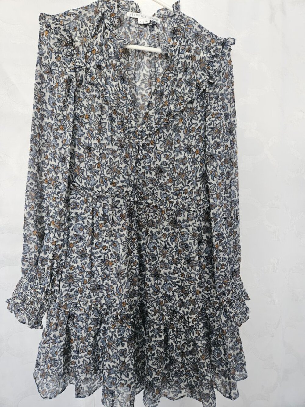 **Veronica Beard Elegant Floral Ruffled Long-Sleeve Dress**